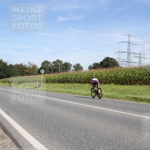01.09.2024 - 17. Tribühne Triathlon H.Heesch http://msf.ph/oto/6944167 01.09.2024 11:47:46 Radfahren 467, 483, 499, 543, 629 meine-sportfotos.de