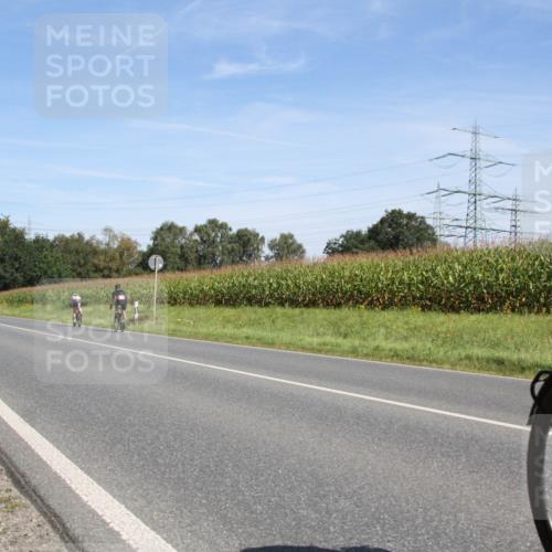01.09.2024 - 17. Tribühne Triathlon H.Heesch http://msf.ph/oto/6944172 01.09.2024 11:47:49 Radfahren 402, 440, 483, 499, 629 meine-sportfotos.de