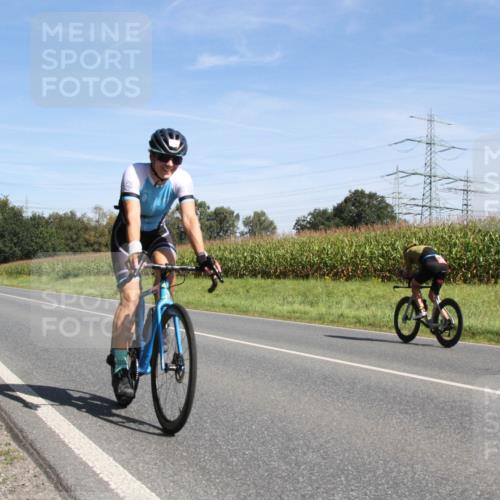 01.09.2024 - 17. Tribühne Triathlon H.Heesch http://msf.ph/oto/6944203 01.09.2024 11:48:23 Radfahren 503, 519, 532, 572 meine-sportfotos.de