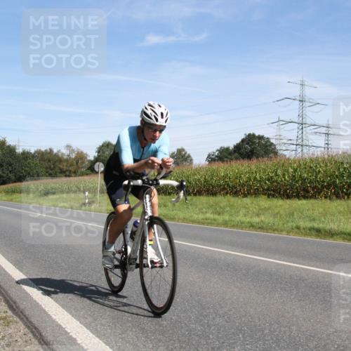 01.09.2024 - 17. Tribühne Triathlon H.Heesch http://msf.ph/oto/6944263 01.09.2024 11:49:51 Radfahren 471, 515, 518, 562, 701 meine-sportfotos.de