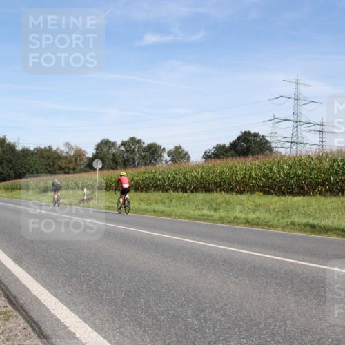 01.09.2024 - 17. Tribühne Triathlon H.Heesch http://msf.ph/oto/6944269 01.09.2024 11:49:54 Radfahren 471, 515, 518, 531, 562, 701 meine-sportfotos.de