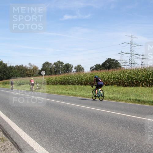 01.09.2024 - 17. Tribühne Triathlon H.Heesch http://msf.ph/oto/6944272 01.09.2024 11:49:56 Radfahren 471, 515, 518, 531, 562 meine-sportfotos.de