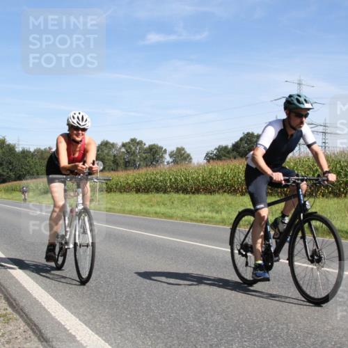 01.09.2024 - 17. Tribühne Triathlon H.Heesch http://msf.ph/oto/6944290 01.09.2024 11:50:20 Radfahren 447, 449, 450, 496, 521 meine-sportfotos.de