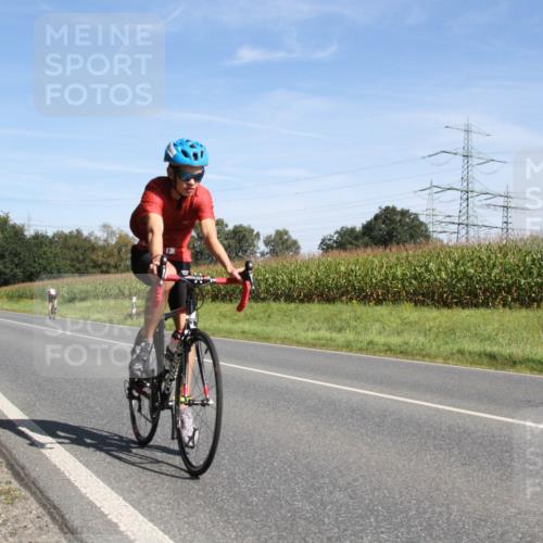 01.09.2024 - 17. Tribühne Triathlon H.Heesch http://msf.ph/oto/6944341 01.09.2024 11:51:26 Radfahren 322, 324, 530, 534, 656, 658 meine-sportfotos.de