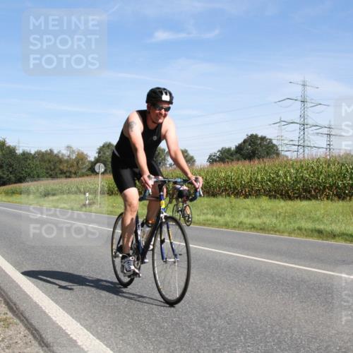 01.09.2024 - 17. Tribühne Triathlon H.Heesch http://msf.ph/oto/6944347 01.09.2024 11:51:30 Radfahren 322, 425, 493, 530, 534, 658 meine-sportfotos.de