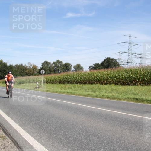 01.09.2024 - 17. Tribühne Triathlon H.Heesch http://msf.ph/oto/6944368 01.09.2024 11:51:48 Radfahren 485, 492, 561, 630, 678 meine-sportfotos.de