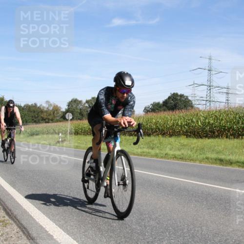 01.09.2024 - 17. Tribühne Triathlon H.Heesch http://msf.ph/oto/6944444 01.09.2024 11:53:03 Radfahren 483, 486, 529, 545 meine-sportfotos.de