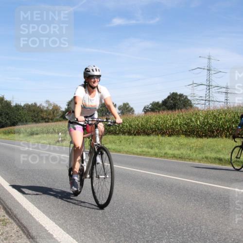 01.09.2024 - 17. Tribühne Triathlon H.Heesch http://msf.ph/oto/6944462 01.09.2024 11:53:12 Radfahren 473, 482, 514, 543, 584, 704 meine-sportfotos.de