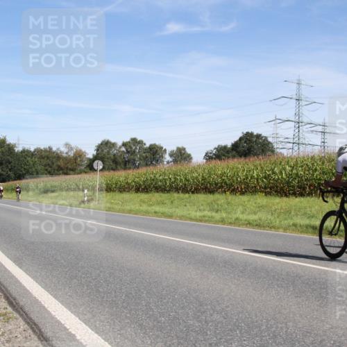 01.09.2024 - 17. Tribühne Triathlon H.Heesch http://msf.ph/oto/6944544 01.09.2024 11:54:19 Radfahren 508, 527, 556, 611, 621, 691 meine-sportfotos.de