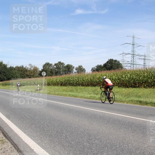 01.09.2024 - 17. Tribühne Triathlon H.Heesch http://msf.ph/oto/6944578 01.09.2024 11:55:00 Radfahren 631, 632, 679, 713 meine-sportfotos.de