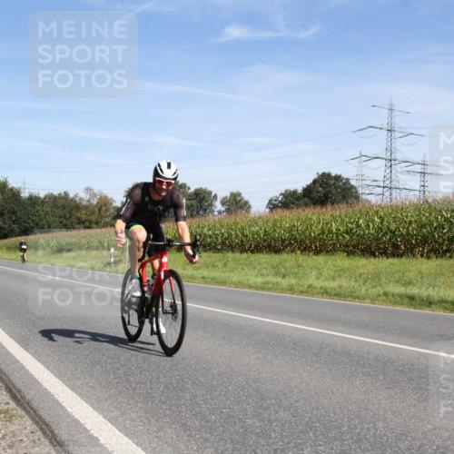 01.09.2024 - 17. Tribühne Triathlon H.Heesch http://msf.ph/oto/6944595 01.09.2024 11:55:25 Radfahren 478, 598, 616 meine-sportfotos.de