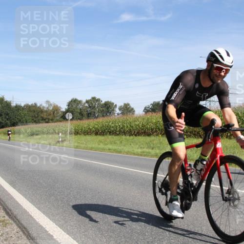 01.09.2024 - 17. Tribühne Triathlon H.Heesch http://msf.ph/oto/6944597 01.09.2024 11:55:25 Radfahren 478, 598, 616 meine-sportfotos.de