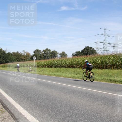 01.09.2024 - 17. Tribühne Triathlon H.Heesch http://msf.ph/oto/6944622 01.09.2024 11:55:50 Radfahren 494, 638, 662, 664, 675 meine-sportfotos.de