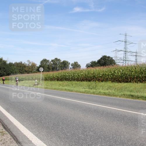 01.09.2024 - 17. Tribühne Triathlon H.Heesch http://msf.ph/oto/6944636 01.09.2024 11:56:07 Radfahren 455, 667 meine-sportfotos.de