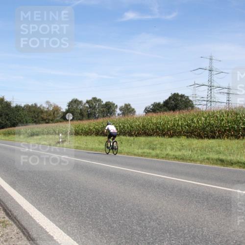 01.09.2024 - 17. Tribühne Triathlon H.Heesch http://msf.ph/oto/6944643 01.09.2024 11:56:19 Radfahren 449, 496, 546 meine-sportfotos.de