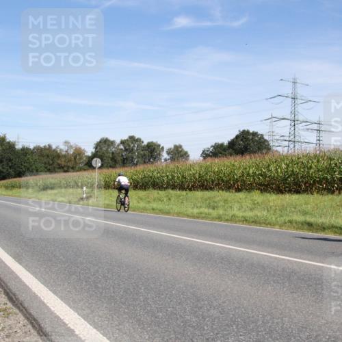 01.09.2024 - 17. Tribühne Triathlon H.Heesch http://msf.ph/oto/6944646 01.09.2024 11:56:19 Radfahren 449, 496, 546 meine-sportfotos.de