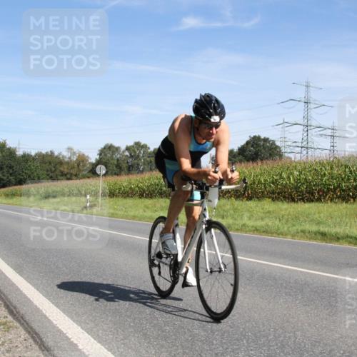 01.09.2024 - 17. Tribühne Triathlon H.Heesch http://msf.ph/oto/6944649 01.09.2024 11:56:28 Radfahren 536, 551, 553, 612 meine-sportfotos.de