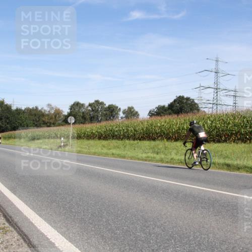 01.09.2024 - 17. Tribühne Triathlon H.Heesch http://msf.ph/oto/6944675 01.09.2024 11:56:52 Radfahren 460, 509, 570, 590, 635, 637 meine-sportfotos.de