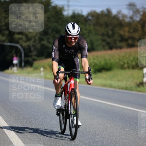 01.09.2024 - 17. Tribühne Triathlon H.Heesch http://msf.ph/oto/6944680 01.09.2024 11:37:58 Radfahren 445, 478, 520, 529 meine-sportfotos.de