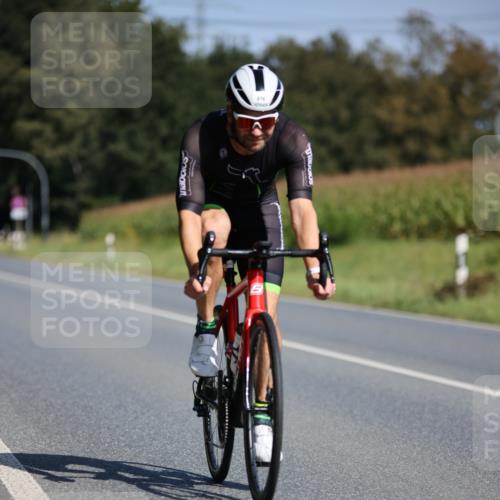 01.09.2024 - 17. Tribühne Triathlon H.Heesch http://msf.ph/oto/6944684 01.09.2024 11:37:58 Radfahren 445, 478, 520, 529 meine-sportfotos.de
