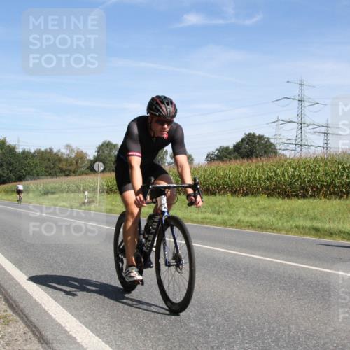 01.09.2024 - 17. Tribühne Triathlon H.Heesch http://msf.ph/oto/6944701 01.09.2024 11:57:22 Radfahren 480, 507, 593, 599 meine-sportfotos.de