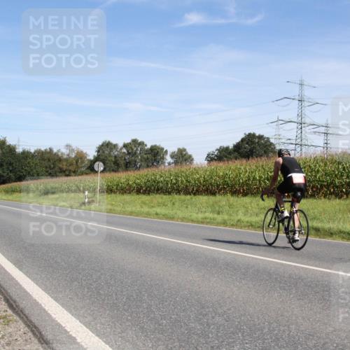 01.09.2024 - 17. Tribühne Triathlon H.Heesch http://msf.ph/oto/6944711 01.09.2024 11:57:35 Radfahren 534, 681 meine-sportfotos.de