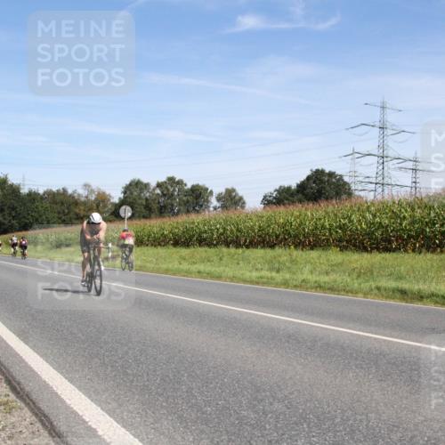 01.09.2024 - 17. Tribühne Triathlon H.Heesch http://msf.ph/oto/6944735 01.09.2024 11:57:58 Radfahren 465, 644, 696, 712 meine-sportfotos.de