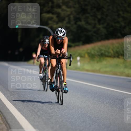 01.09.2024 - 17. Tribühne Triathlon H.Heesch http://msf.ph/oto/6944743 01.09.2024 11:38:11 Radfahren 360, 362, 390, 431, 463, 489, 498, 553 meine-sportfotos.de