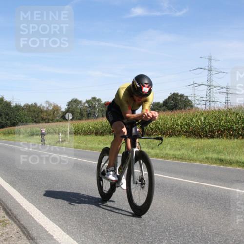 01.09.2024 - 17. Tribühne Triathlon H.Heesch http://msf.ph/oto/6944754 01.09.2024 11:58:18 Radfahren 484, 505, 520, 572, 578, 617, 676, 677 meine-sportfotos.de