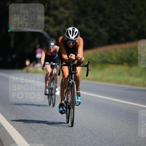 01.09.2024 - 17. Tribühne Triathlon H.Heesch http://msf.ph/oto/6944756 01.09.2024 11:38:11 Radfahren 360, 362, 390, 431, 463, 489, 498, 553 meine-sportfotos.de