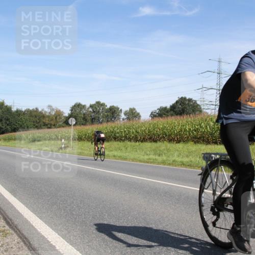 01.09.2024 - 17. Tribühne Triathlon H.Heesch http://msf.ph/oto/6944794 01.09.2024 11:58:46 Radfahren 360, 451, 491, 512, 524, 569, 577, 580, 591 meine-sportfotos.de
