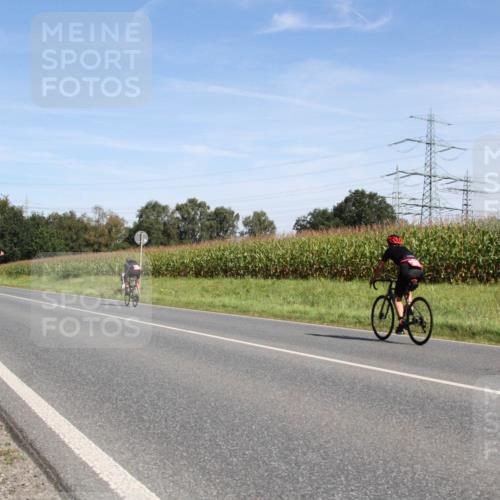 01.09.2024 - 17. Tribühne Triathlon H.Heesch http://msf.ph/oto/6944796 01.09.2024 11:58:46 Radfahren 360, 451, 491, 512, 524, 569, 577, 580, 591 meine-sportfotos.de