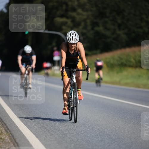 01.09.2024 - 17. Tribühne Triathlon H.Heesch http://msf.ph/oto/6944798 01.09.2024 11:38:18 Radfahren 360, 362, 463, 498, 525 meine-sportfotos.de