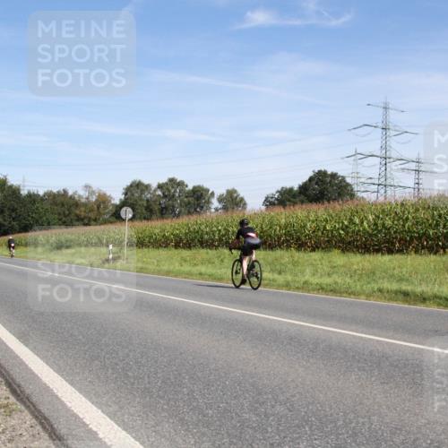 01.09.2024 - 17. Tribühne Triathlon H.Heesch http://msf.ph/oto/6944817 01.09.2024 11:59:01 Radfahren 583, 610, 639 meine-sportfotos.de