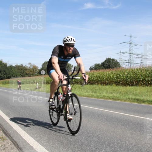 01.09.2024 - 17. Tribühne Triathlon H.Heesch http://msf.ph/oto/6944827 01.09.2024 11:59:20 Radfahren 498, 592 meine-sportfotos.de