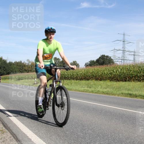 01.09.2024 - 17. Tribühne Triathlon H.Heesch http://msf.ph/oto/6944836 01.09.2024 11:59:38 Radfahren 350, 665, 674 meine-sportfotos.de