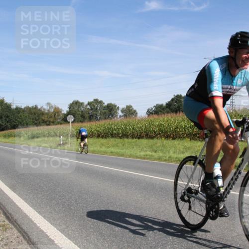 01.09.2024 - 17. Tribühne Triathlon H.Heesch http://msf.ph/oto/6944898 01.09.2024 12:00:59 Radfahren 477, 508, 555, 684 meine-sportfotos.de