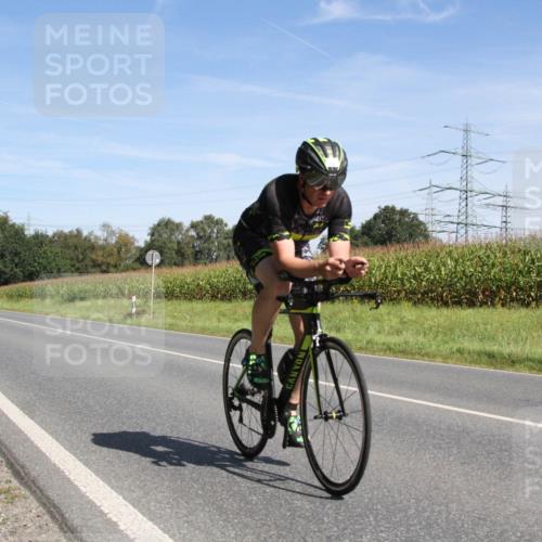 01.09.2024 - 17. Tribühne Triathlon H.Heesch http://msf.ph/oto/6944909 01.09.2024 12:01:19 Radfahren 500, 537, 571 meine-sportfotos.de