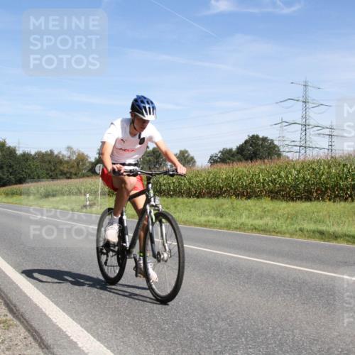 01.09.2024 - 17. Tribühne Triathlon H.Heesch http://msf.ph/oto/6944920 01.09.2024 12:01:34 Radfahren 333, 519 meine-sportfotos.de