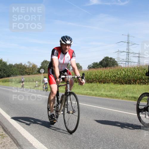 01.09.2024 - 17. Tribühne Triathlon H.Heesch http://msf.ph/oto/6944939 01.09.2024 12:02:04 Radfahren 532, 547, 568, 604, 643, 701, 712 meine-sportfotos.de