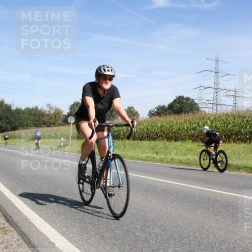 01.09.2024 - 17. Tribühne Triathlon H.Heesch http://msf.ph/oto/6944947 01.09.2024 12:02:11 Radfahren 472, 528, 607, 641, 646, 649, 697, 698, 712 meine-sportfotos.de