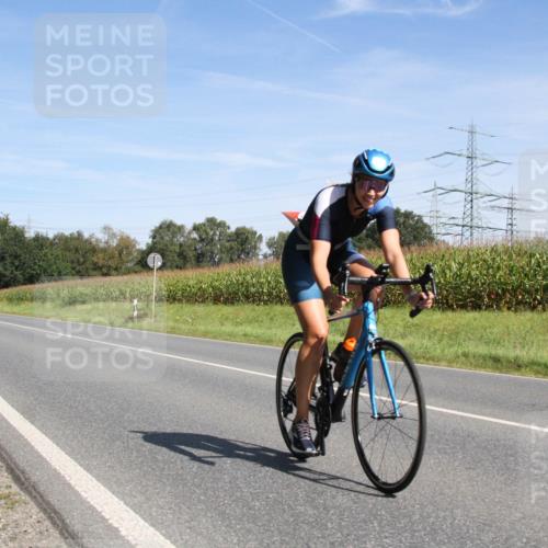 01.09.2024 - 17. Tribühne Triathlon H.Heesch http://msf.ph/oto/6944968 01.09.2024 12:02:34 Radfahren 490, 559 meine-sportfotos.de