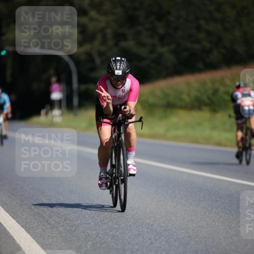 01.09.2024 - 17. Tribühne Triathlon H.Heesch http://msf.ph/oto/6944991 01.09.2024 11:42:22 Radfahren 421, 467, 477, 488, 509 meine-sportfotos.de