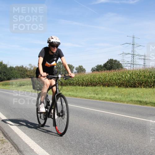01.09.2024 - 17. Tribühne Triathlon H.Heesch http://msf.ph/oto/6944995 01.09.2024 12:03:22 Radfahren 315 meine-sportfotos.de