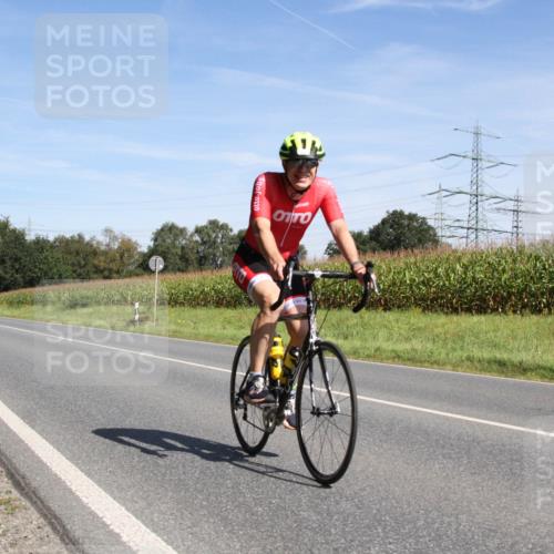 01.09.2024 - 17. Tribühne Triathlon H.Heesch http://msf.ph/oto/6945019 01.09.2024 12:03:46 Radfahren 562, 656 meine-sportfotos.de