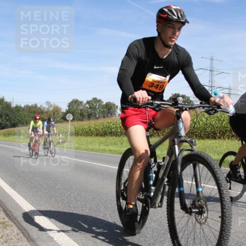01.09.2024 - 17. Tribühne Triathlon H.Heesch http://msf.ph/oto/6945057 01.09.2024 12:04:54 Radfahren 349, 493, 648, 686, 692 meine-sportfotos.de