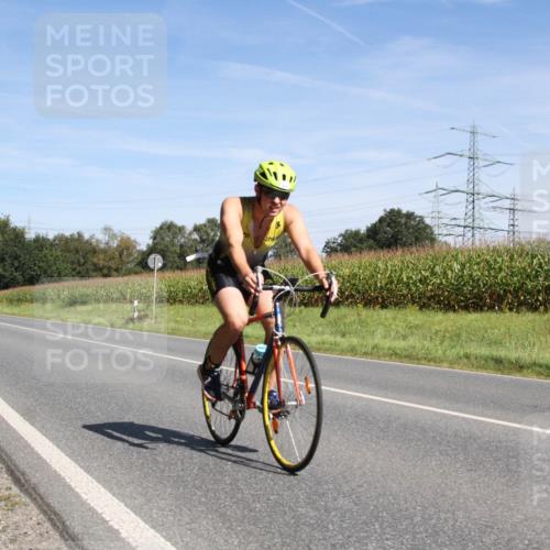 01.09.2024 - 17. Tribühne Triathlon H.Heesch http://msf.ph/oto/6945068 01.09.2024 12:05:09 Radfahren 448, 624 meine-sportfotos.de