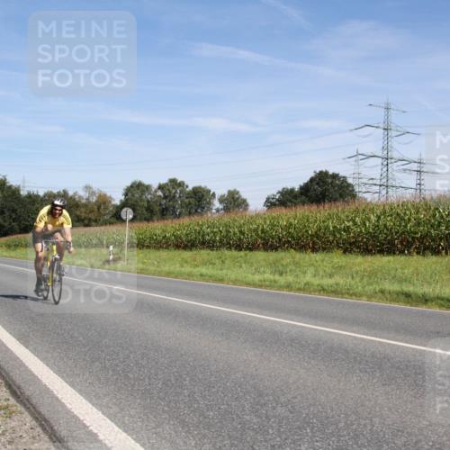 01.09.2024 - 17. Tribühne Triathlon H.Heesch http://msf.ph/oto/6945152 01.09.2024 12:07:30 Radfahren 473, 506, 543, 646, 649 meine-sportfotos.de