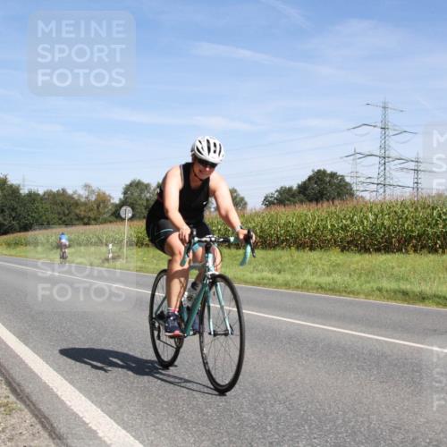 01.09.2024 - 17. Tribühne Triathlon H.Heesch http://msf.ph/oto/6945164 01.09.2024 12:07:39 Radfahren 473, 482, 691 meine-sportfotos.de