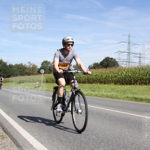 01.09.2024 - 17. Tribühne Triathlon H.Heesch http://msf.ph/oto/6945169 01.09.2024 12:07:51 Radfahren 369, 603, 621, 688 meine-sportfotos.de